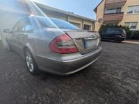 Gebraucht Mercedes E350 Avantgarde 272 PS (200 kW) 2006 Grau Limousine