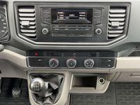 Second-hand VW Crafter 140 CP (102 kW) 2017 Alb Van