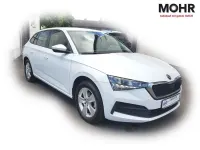 Gebraucht Skoda Scala Active 110 PS (80 kW) 2021 Weiß Kleinwagen