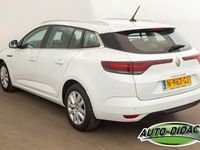 Gebraucht Renault Mégane IV Zen 116 PS (85 kW) 2021 Weiß Limousine