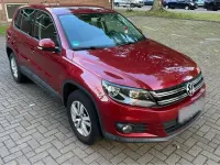 Używany VW Tiguan 122 KM (89 kW) 2012 Czerwony SUV