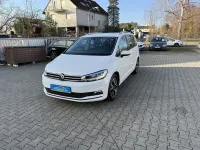 Gebraucht VW Touran Highline 150 PS (110 kW) 2021 Weiß Van / Kleinbus
