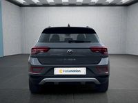 Gebraucht VW T-Roc 150 PS (110 kW) 2025 Grau SUV
