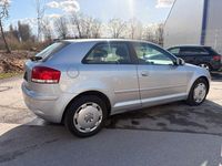 Gebraucht Audi A3 Attraction 105 PS (77 kW) 2003 Silber Kleinwagen