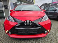 Gebraucht Toyota Aygo X-play 69 PS (50 kW) 2016 Rot Kleinwagen