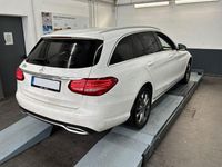 Gebraucht Mercedes C200 184 PS (135 kW) 2016 Weiß Limousine