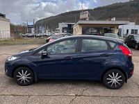 Gebraucht Ford Fiesta Trend 82 PS (60 kW) 2011 Blau Kleinwagen