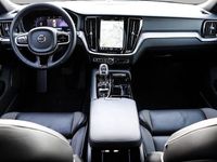Gebraucht Volvo V60 Plus 398 PS (292 kW) 2022 Blau Kombi