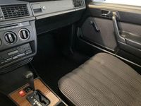 Gebraucht Mercedes 190 118 PS (86 kW) 1987 Weiß Limousine