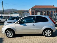 Gebraucht Ford Fiesta 75 PS (55 kW) 2009 Silber Kleinwagen