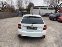 Gebraucht Skoda Rapid Joy 90 PS (66 kW) 2016 Weiß Kleinwagen