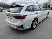 Gebraucht BMW 318 Advantage 150 PS (110 kW) 2020 Weiß Kombi