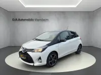 Gebraucht Toyota Yaris Hybrid Style 101 PS (74 kW) 2016 Weiß Limousine