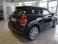 Gebraucht Mini Cooper 136 PS (100 kW) 2023 Schwarz Kleinwagen
