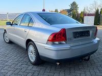 Second-hand Volvo S60 163 CP (119 kW) 2006 Argintiu Berlinǎ