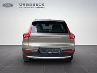 Gebraucht Volvo XC40 Momentum 163 PS (119 kW) 2022 Pebble grey / metallic SUV