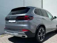 Neu BMW X5 Comfort Edition 490 PS (360 kW) 2026 Skyscraper grau metallic SUV