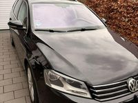 Gebraucht VW Passat Highline 140 PS (102 kW) 2010 Schwarz Kombi