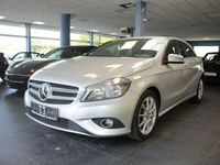 Gebraucht Mercedes A180 Urban 109 PS (80 kW) 2013 Polarsilber metallic Limousine
