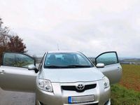 Gebraucht Toyota Auris 124 PS (91 kW) 2007 Silber Kleinwagen