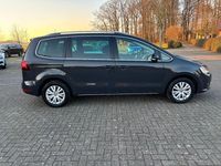 Gebraucht VW Sharan Comfortline 150 PS (110 kW) 2022 Grau Van / Kleinbus