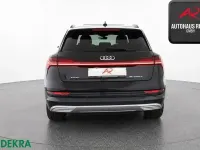Gebraucht Audi e-tron S-Line 300 kW (408 PS) 2023 Schwarz SUV