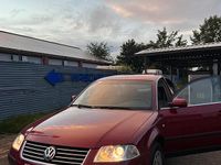 Gebraucht VW Passat 115 PS (84 kW) 2004 Rot Limousine