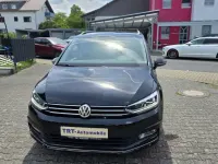 Gebraucht VW Touran Highline 150 PS (110 kW) 2017 Deep black perleffekt Van / Kleinbus