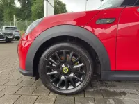 Gebraucht Mini Cooper SE 135 kW (184 PS) 2023 Rot Kleinwagen