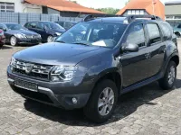 Gebraucht Dacia Duster Lauréate 105 PS (77 kW) 2015 Grau SUV
