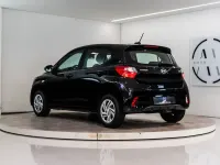 Gebraucht Hyundai i10 Comfort 67 PS (49 kW) 2021 Schwarz Kleinwagen