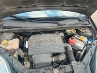 Gebraucht Ford Fiesta 60 PS (44 kW) 2003 Schwarz Kleinwagen