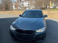 Gebraucht BMW 318 Shadowline 143 PS (105 kW) 2014 Grau Limousine