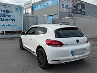 Gebraucht VW Scirocco 160 PS (117 kW) 2009 Weiß Coupé