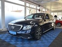Gebraucht Mercedes E220 Exclusive 194 PS (142 kW) 2019 Blau Limousine