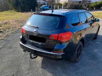 Gebraucht Opel Astra 165 PS (121 kW) 2015 Schwarz Kombi