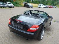 Gebraucht Mercedes SLK200 163 PS (119 kW) 2004 Obsidianschwarz  metalliclack Cabrio