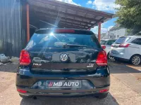 Gebraucht VW Polo 90 PS (66 kW) 2015 Rot Limousine