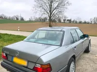 Gebraucht Mercedes E300 180 PS (132 kW) 1989 Grau Limousine
