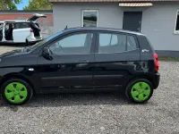 Gebraucht Kia Picanto 65 PS (47 kW) 2010 Schwarz Kleinwagen