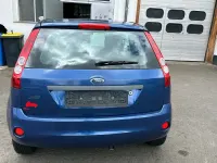 Gebraucht Ford Fiesta 78 PS (57 kW) 2007 Blau Kleinwagen
