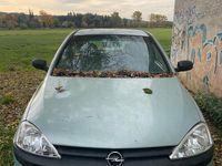 Używany Opel Corsa 58 KM (42 kW) 2002 Zielony Hatchback