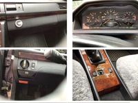 Gebraucht Mercedes E230 136 PS (100 kW) 1992 Violett Limousine