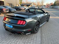 Gebraucht Ford Mustang Premium 317 PS (233 kW) 2015 Grün Cabrio