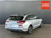 Neu Hyundai i30 Comfort 101 PS (74 kW) 2025 Shimmering silver Kombi