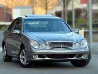 Usata Mercedes E220 150 CV (110 kW) 2003 Argento Berlina