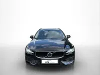 Gebraucht Volvo V60 Core 163 PS (119 kW) 2023 Schwarz Kombi