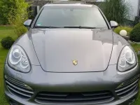 Gebraucht Porsche Cayenne Diesel 245 PS (180 kW) 2012 Grau SUV