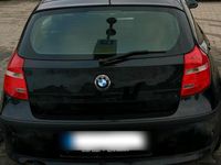 Gebraucht BMW 116 122 PS (89 kW) 2009 Schwarz Kleinwagen