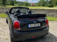 Gebraucht Mini Cooper D 116 PS (85 kW) 2019 Schwarz Kleinwagen